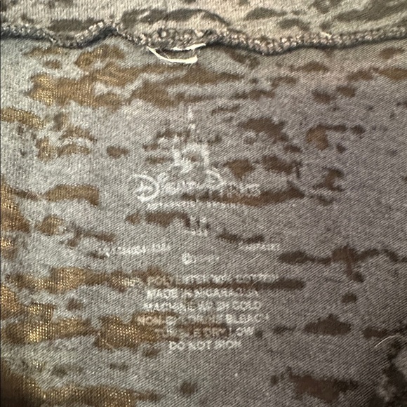 Disney Parks UK hooded Long Sleeve Tshirt women’s Medium Union Jack British - Picture 4 of 6